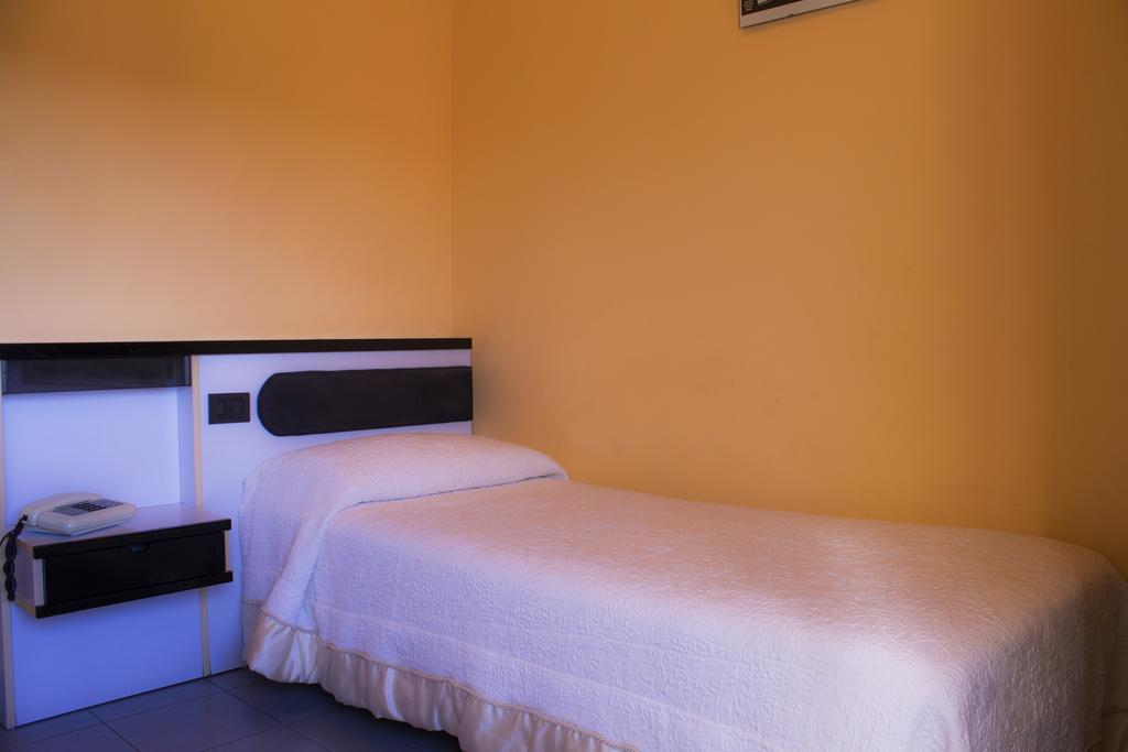 Hotel Falisco Fabrica di Roma Zimmer foto