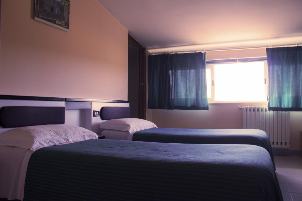 Hotel Falisco Fabrica di Roma Zimmer foto
